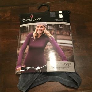 Gray cuddl duds long sleeve V-neck